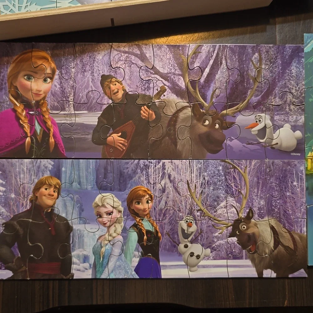 5 Disney Frozen Puzzles in Wooden Storage Bin